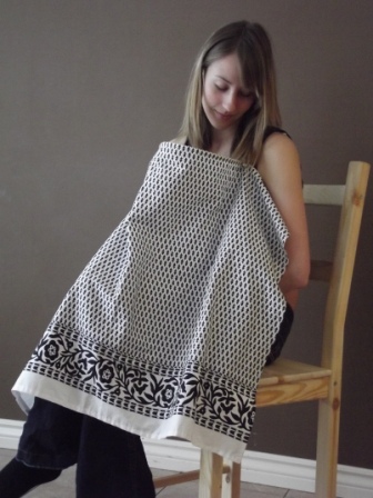 Uchi Look Breastfeeding Cover: Extra Large Deluxe